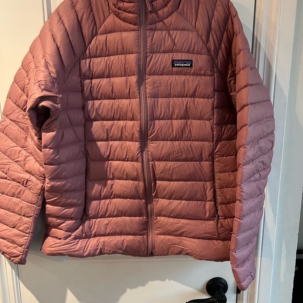Patagonia Women's Pink Puffer Jacket
